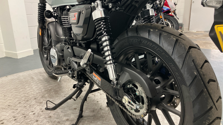 Honda GB350S (25MY)